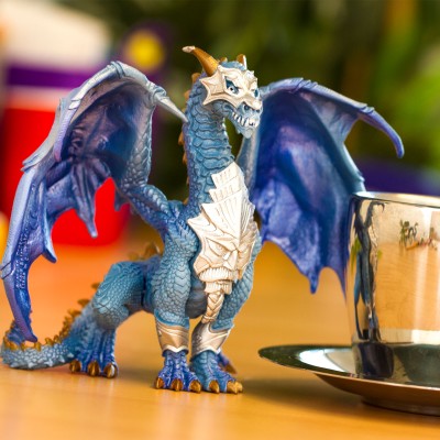SAF10129 - Dragonul Protector